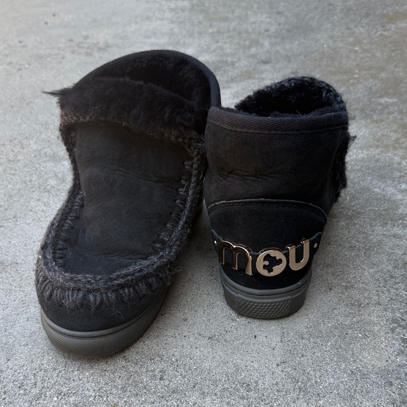 Mou Black Gold Logo Shearling Boots size 6 - Picture 1 of 4